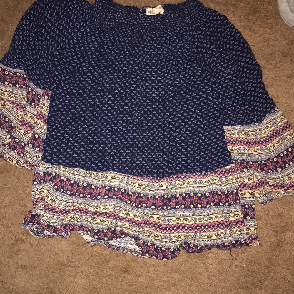 Mid sleeve shirt